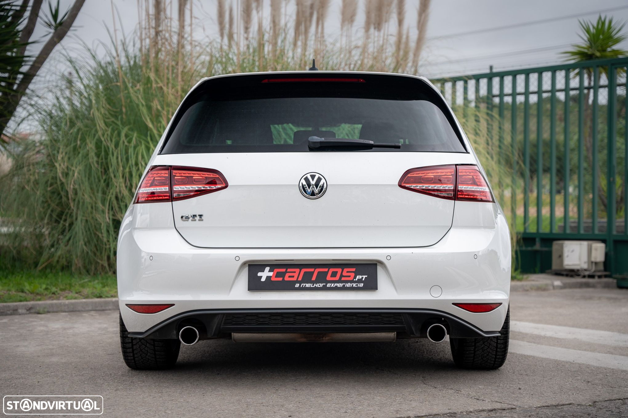 VW Golf 2.0 TSI R DSG - 4