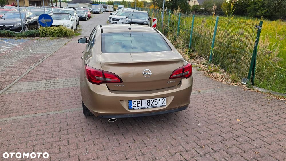 Opel Astra 1.4 Turbo Active - 24