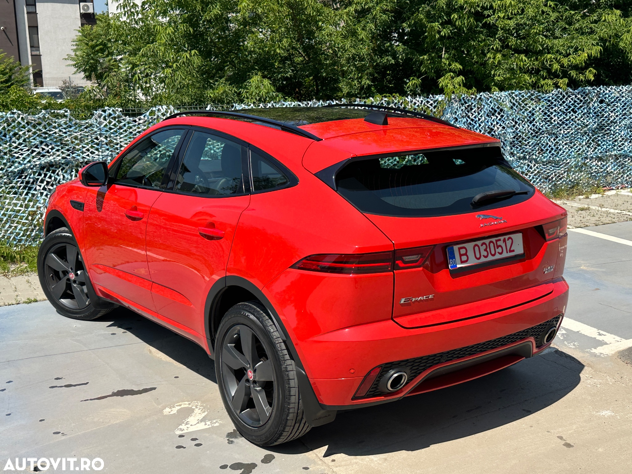 Jaguar E-Pace D180 AWD Aut. R-Dynamic - 3