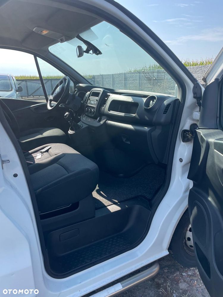 Renault Trafic - 14