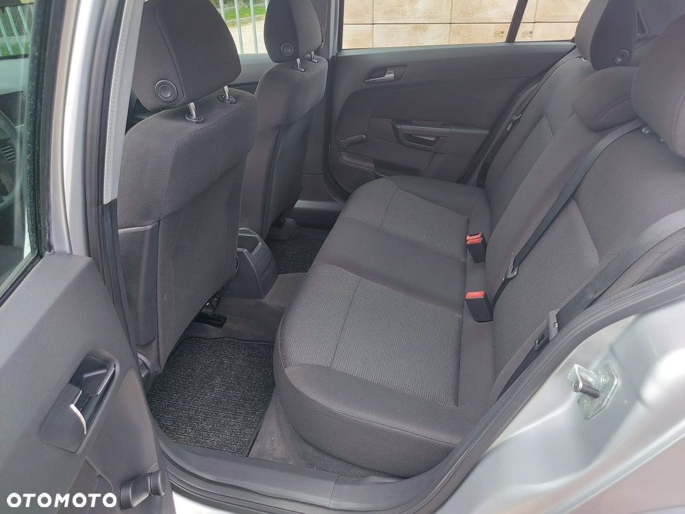 Opel Astra 1.4 - 11