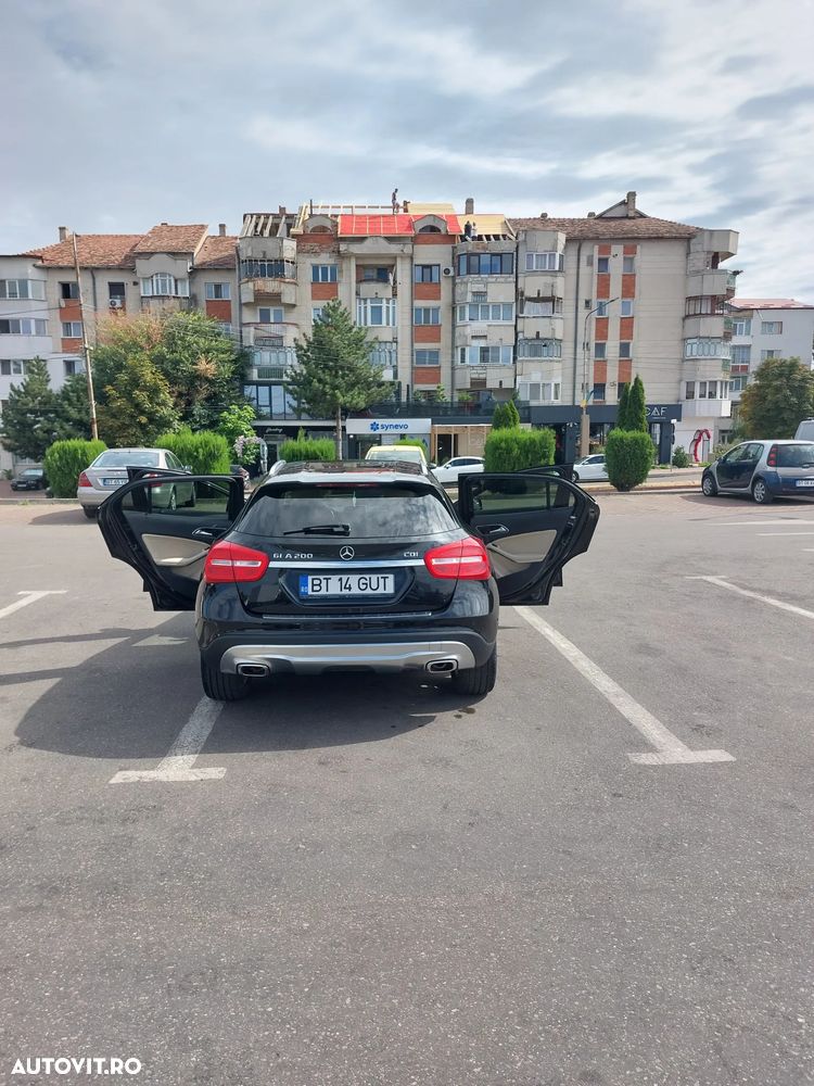 Mercedes-Benz GLA - 17
