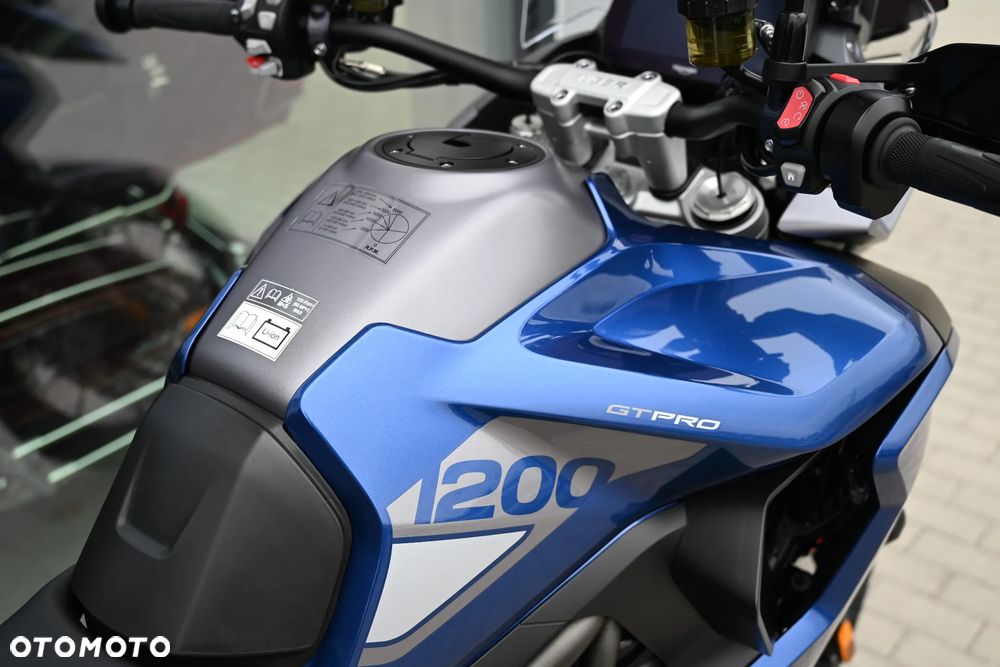Triumph Tiger - 38