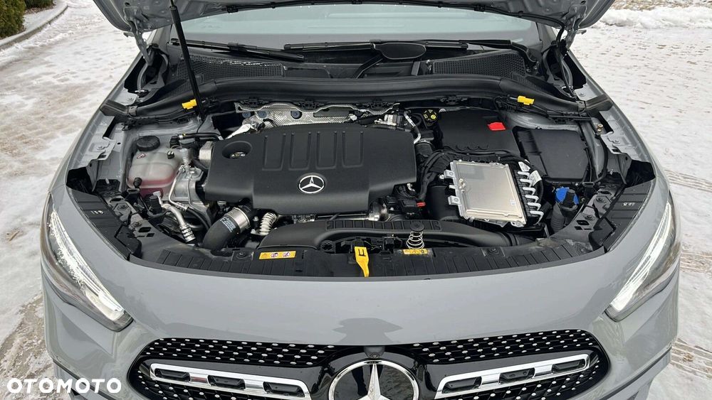 Mercedes-Benz GLA - 26