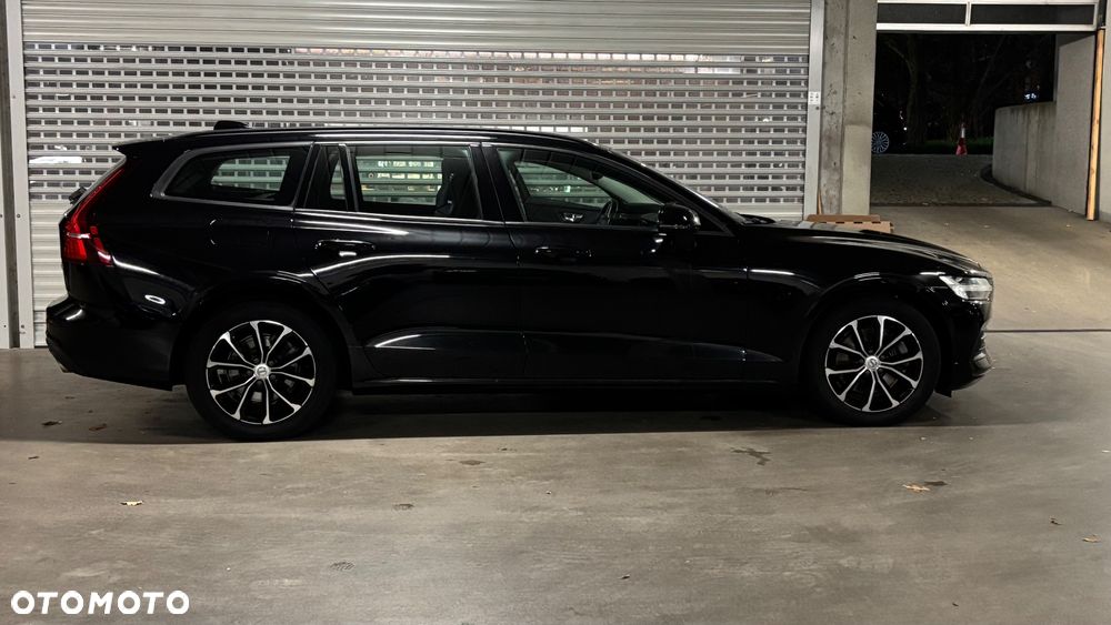 Volvo V60 B4 D Momentum Pro - 4