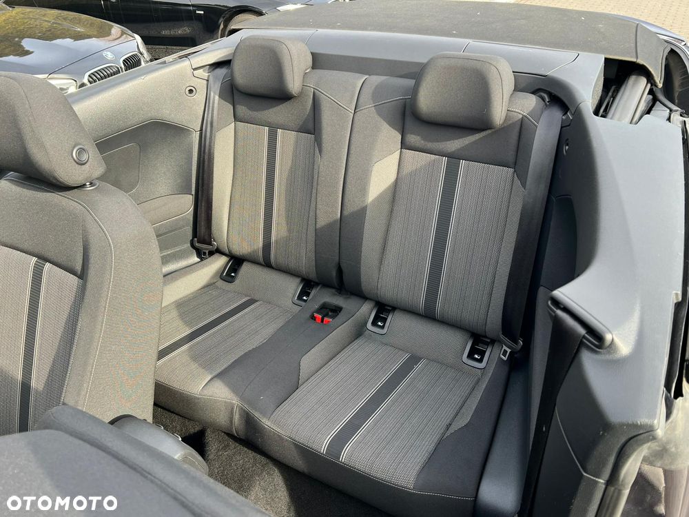 Volkswagen T-Roc 1.5 TSI OPF DSG ACTIVE - 11