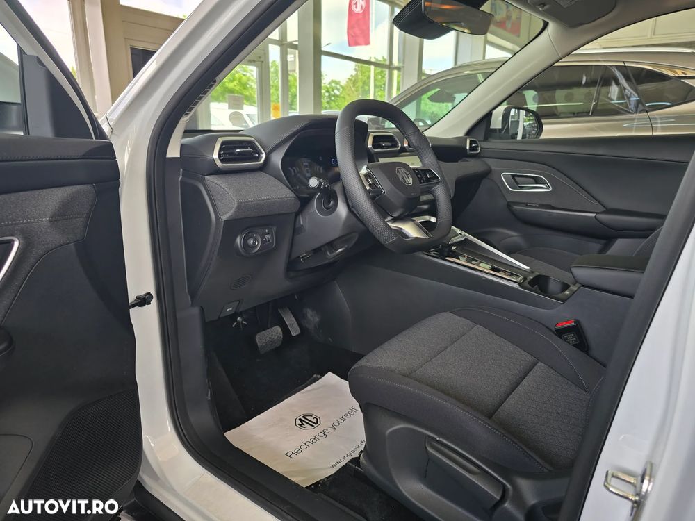 MG ZS HEV 1.5 GSI AT Excite - 17