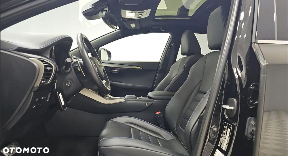 Lexus NX 300h E-FOUR F SPORT - 9