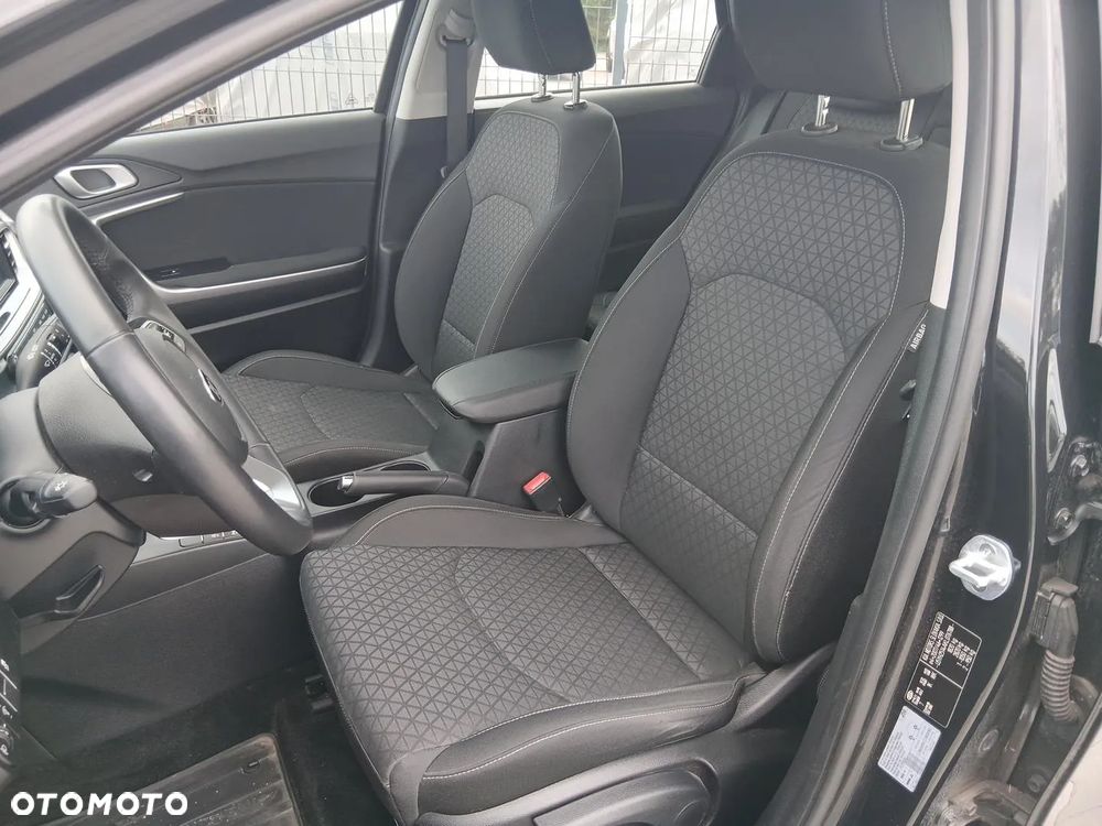 Kia Ceed 1.4 T-GDI M - 22