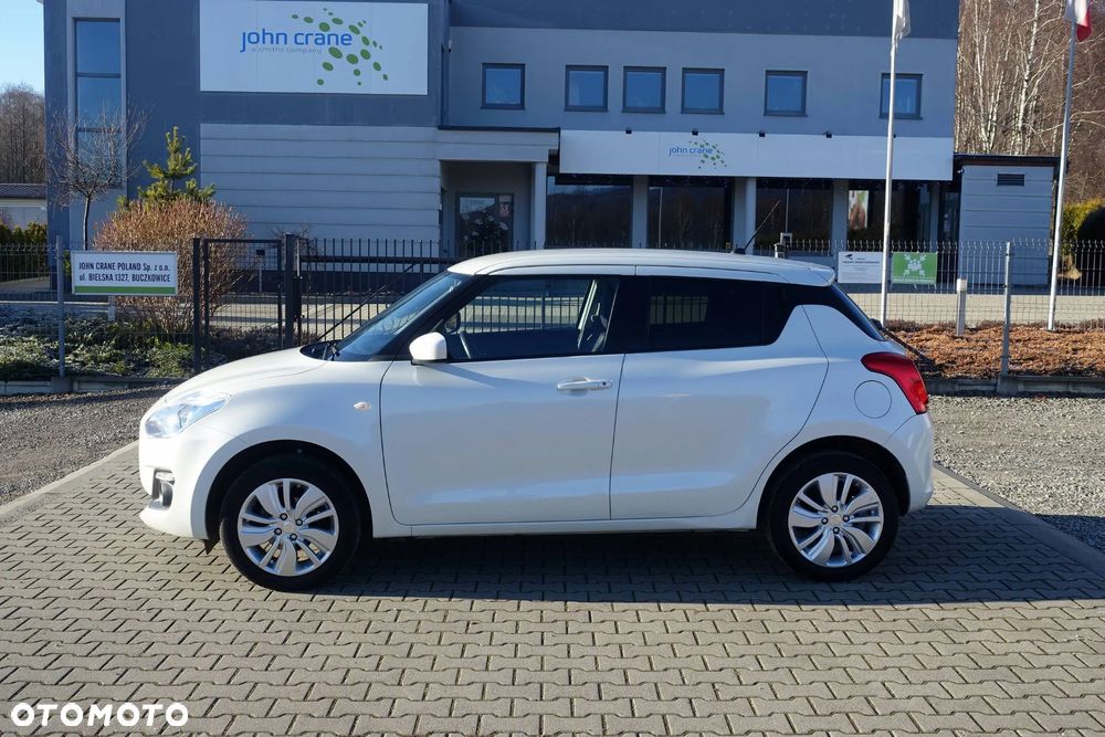 Suzuki Swift 1.2 Dualjet Allgrip Comfort - 4