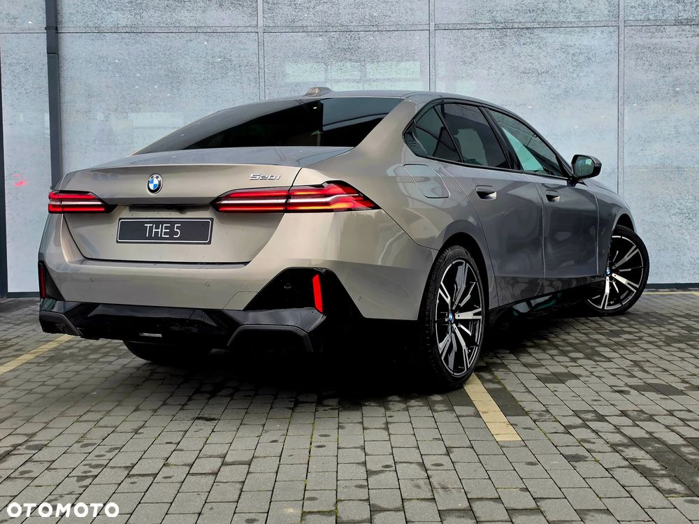 BMW Seria 5 520i mHEV M Sport - 7