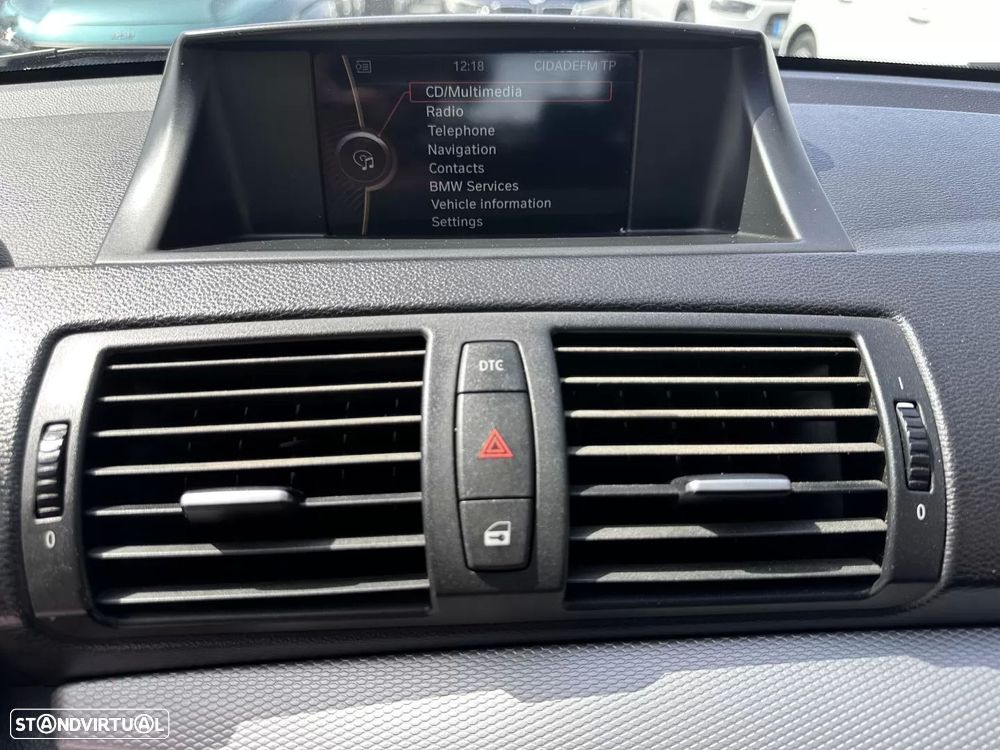 BMW 120 d Limited Edition Lifestyle c/ M Sport Pack - 38