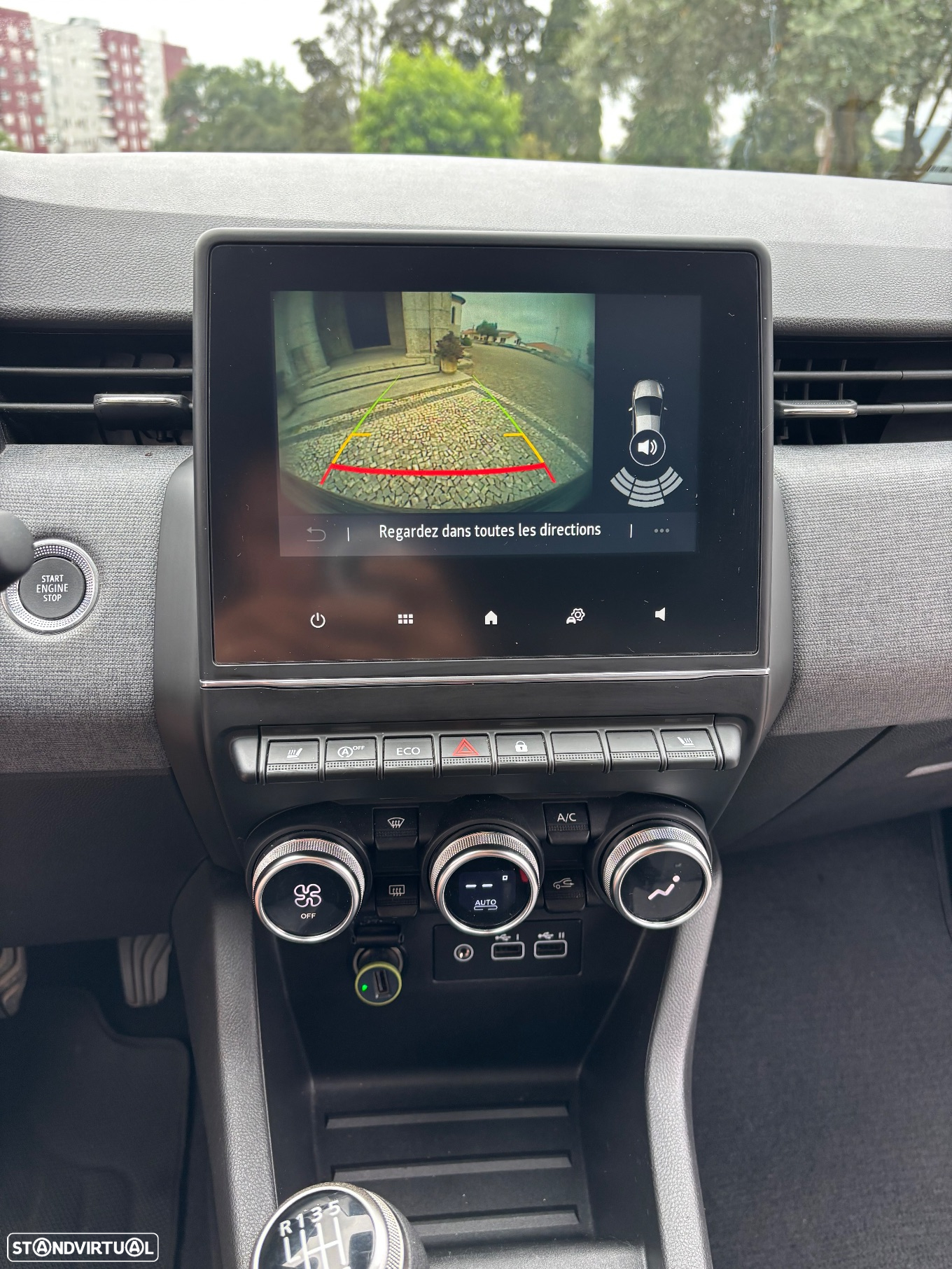 Renault Clio TCe 90 TECHNO - 19
