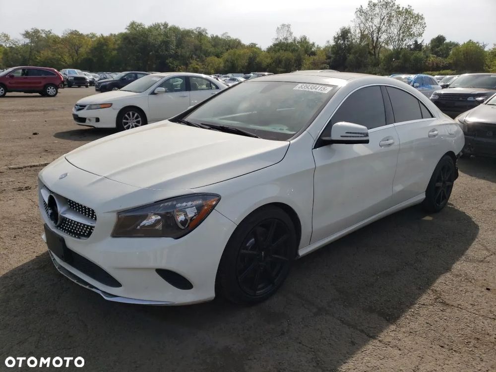 Mercedes-Benz CLA 250 4-Matic - 2