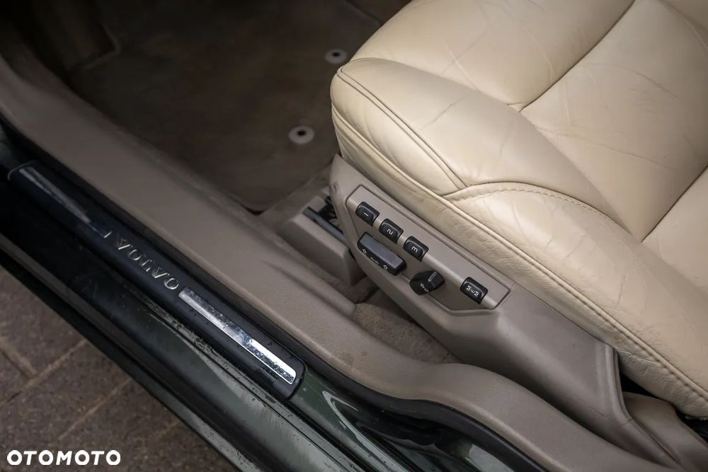 Volvo V70 2.4D5 Summum - 22