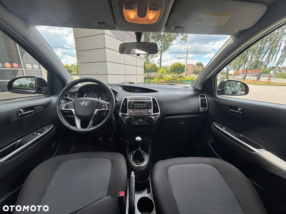 Hyundai i20 1.25 Comfort - 12