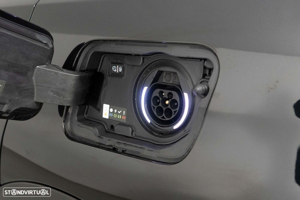 Peugeot 3008 1.6 Hybrid4 GT e-EAT8 - 18