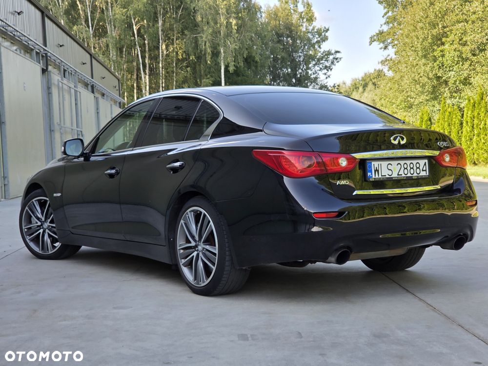 Infiniti Q50 - 2