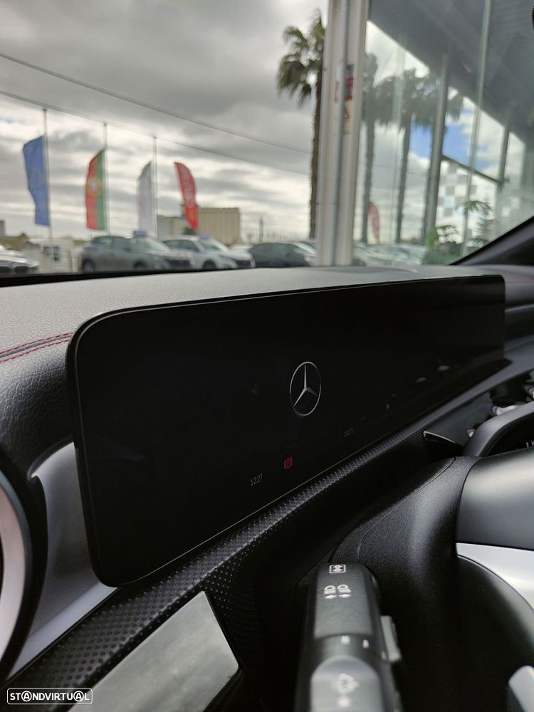 Mercedes-Benz CLA 180 d Shooting Brake AMG Line Aut. - 51