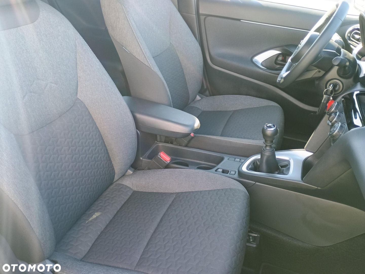 Toyota Yaris Cross 1.5 Comfort - 25