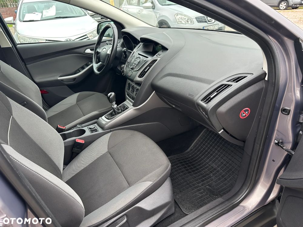 Ford Focus - 21