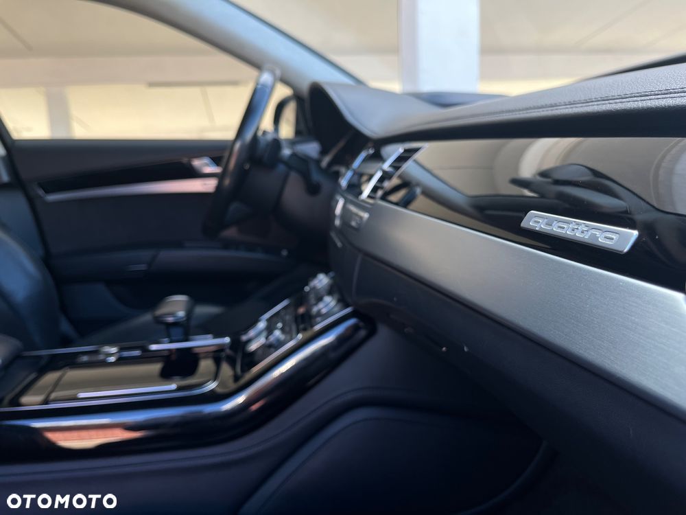 Audi A8 3.0 TDI DPF quattro tiptronic - 32