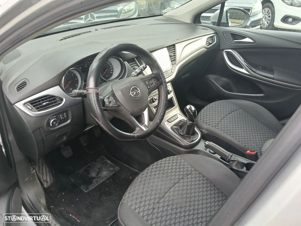 Opel Astra Sports Tourer 1.6 CDTI Dynamic S/S - 9