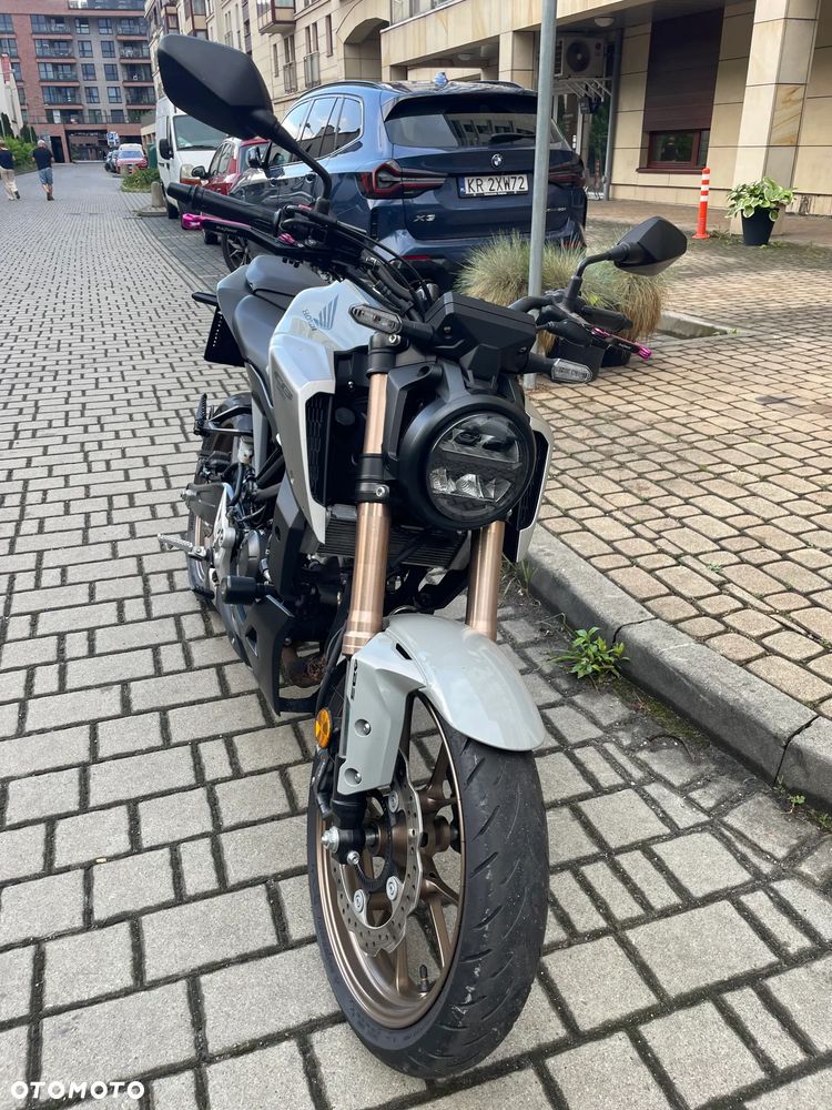 Honda CB - 9