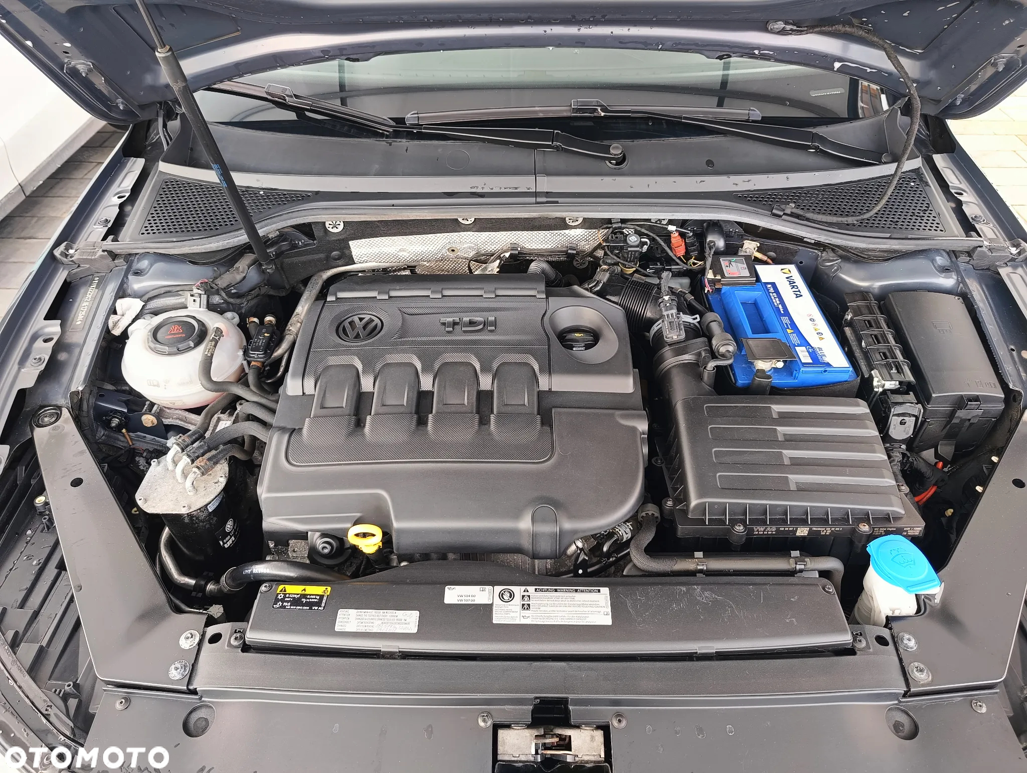 Volkswagen Passat 1.6 TDI BMT Comfortline - 11