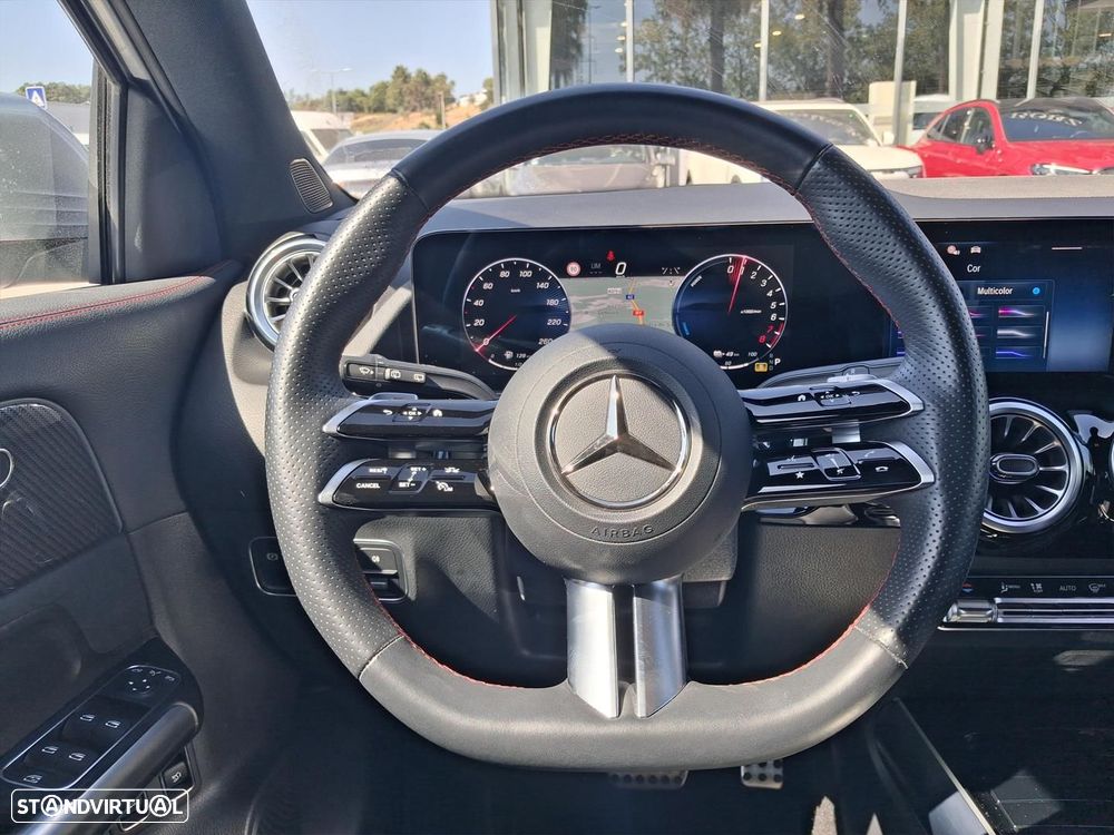 Mercedes-Benz GLA 250 e AMG Line - 23