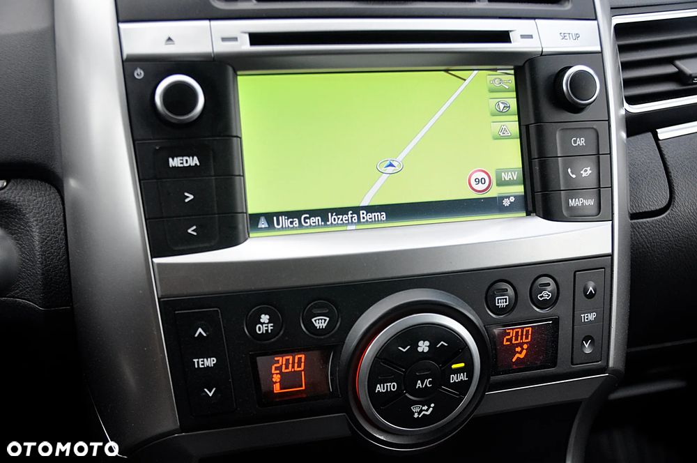 Toyota Verso 2.0 D-4D Prestige 7os - 23