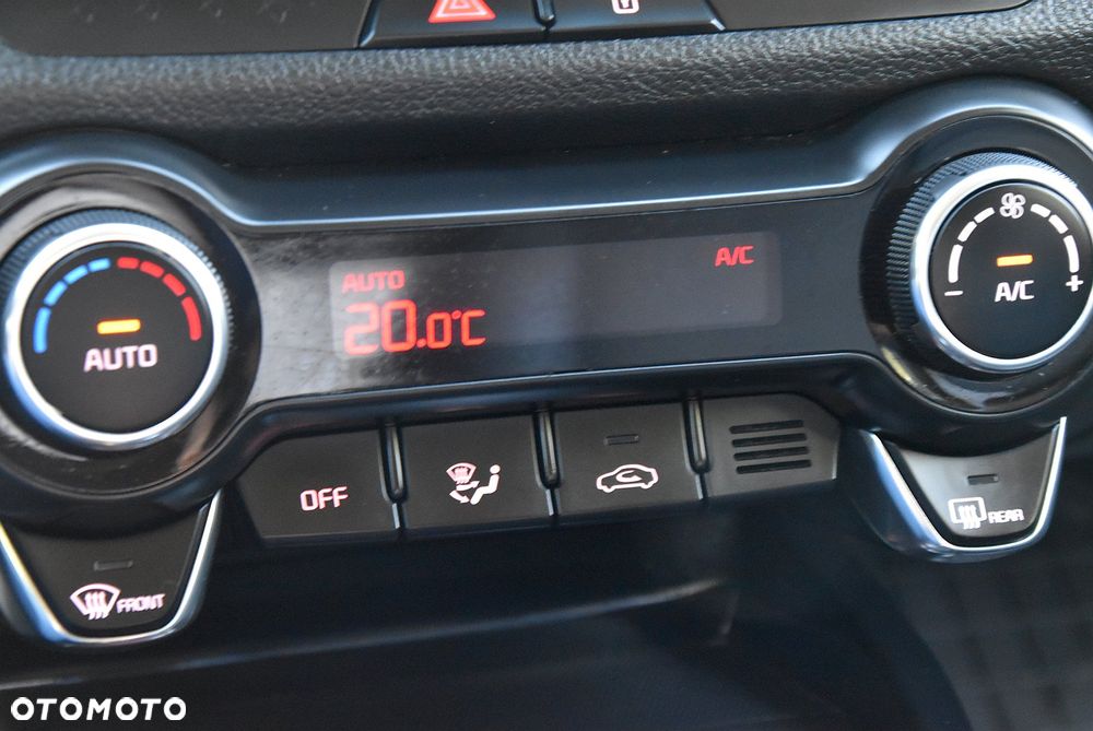Kia Stonic - 35