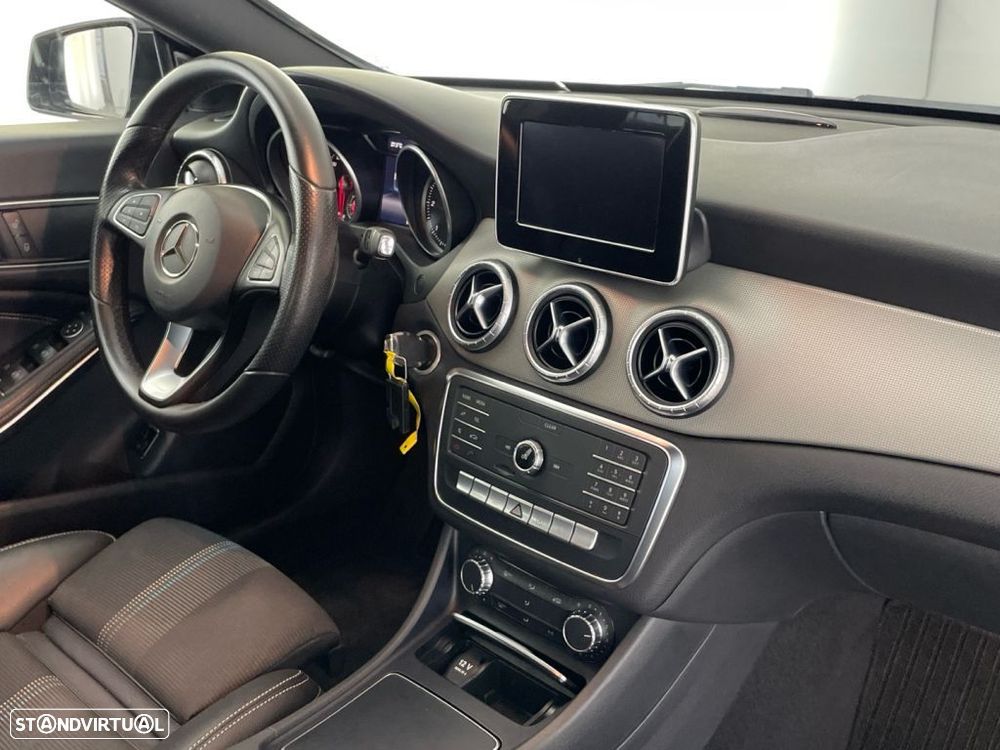 Mercedes-Benz CLA 200 d Urban Aut. - 22