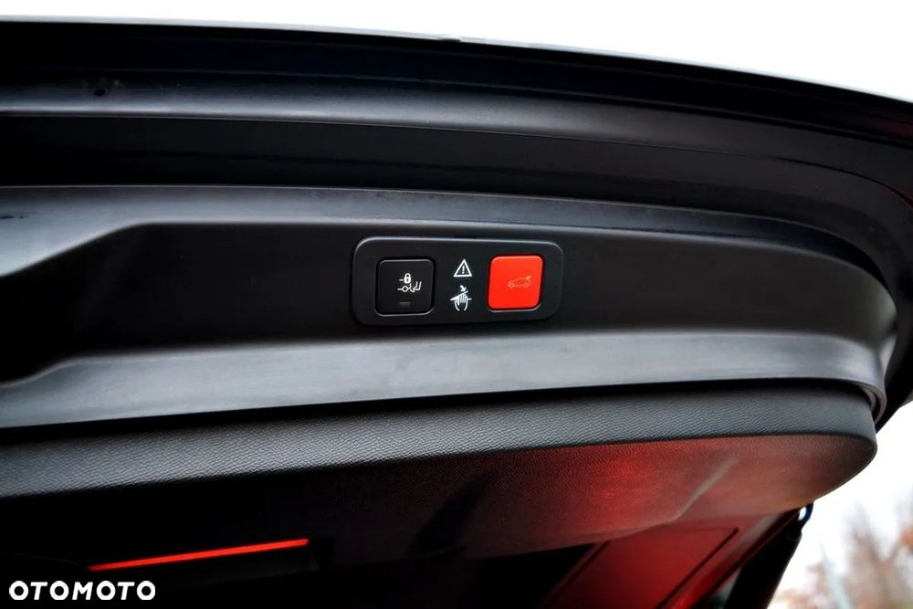 Peugeot 5008 PureTech 130 Stop & Start Allure Business-Paket - 9