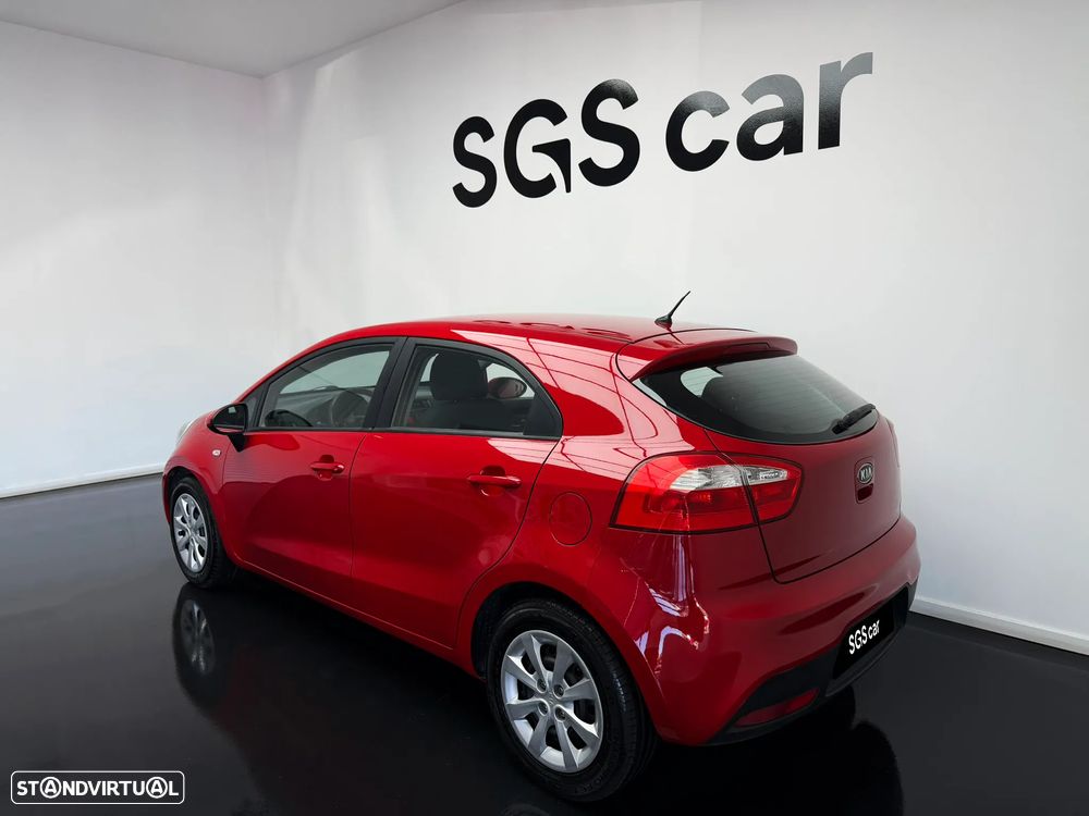 Kia Rio 1.1 CRDi EX - 3