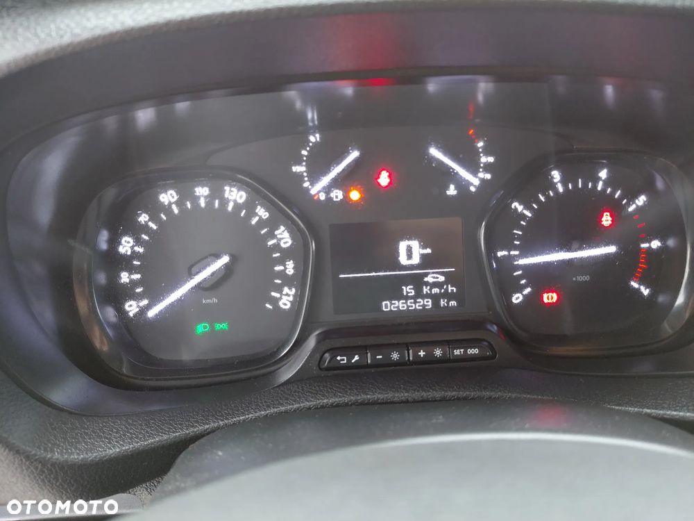 Toyota Proace 2.0D 4D L2 - 15