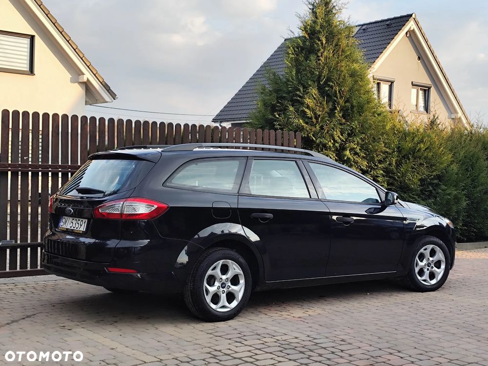 Ford Mondeo 1.6 Ambiente - 15