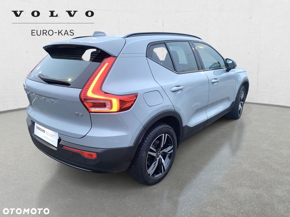 Volvo XC 40 - 5