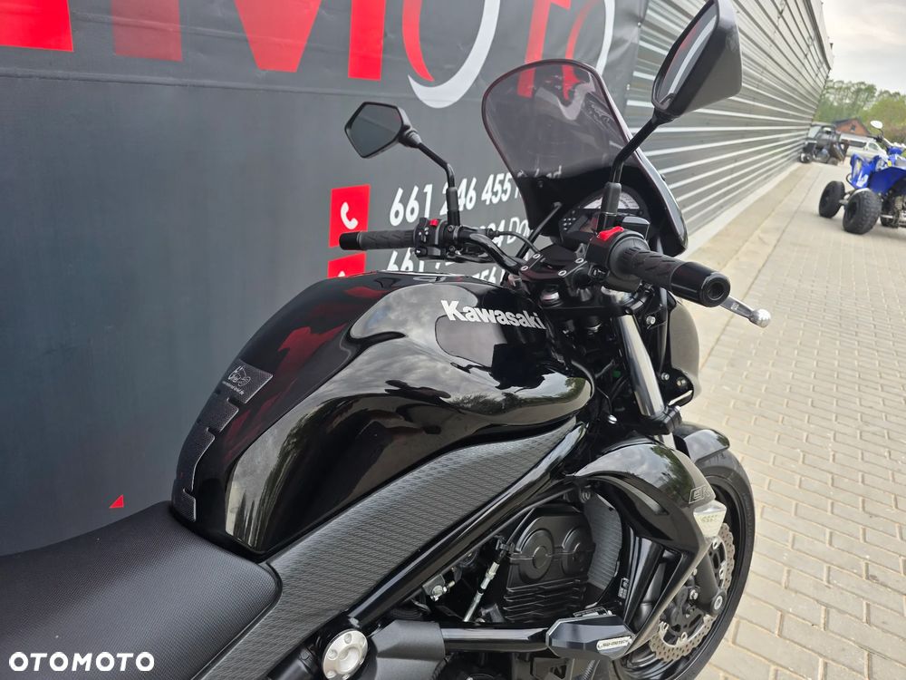 Kawasaki ER - 24