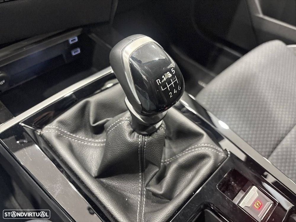 Opel Astra 1.2 T Edition - 18