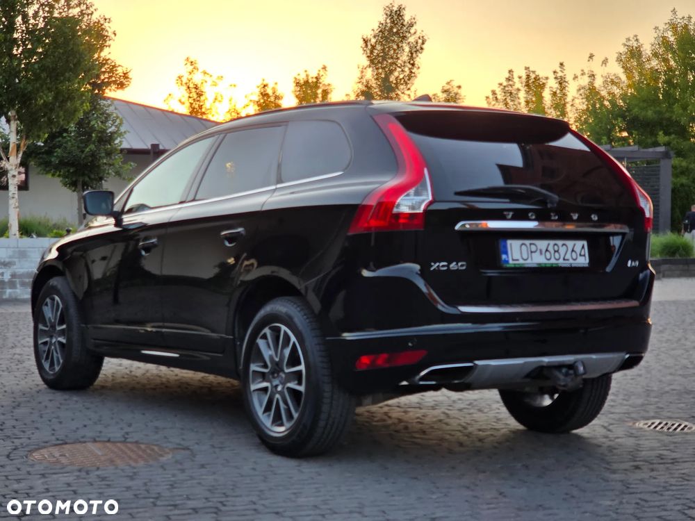 Volvo XC 60 - 4