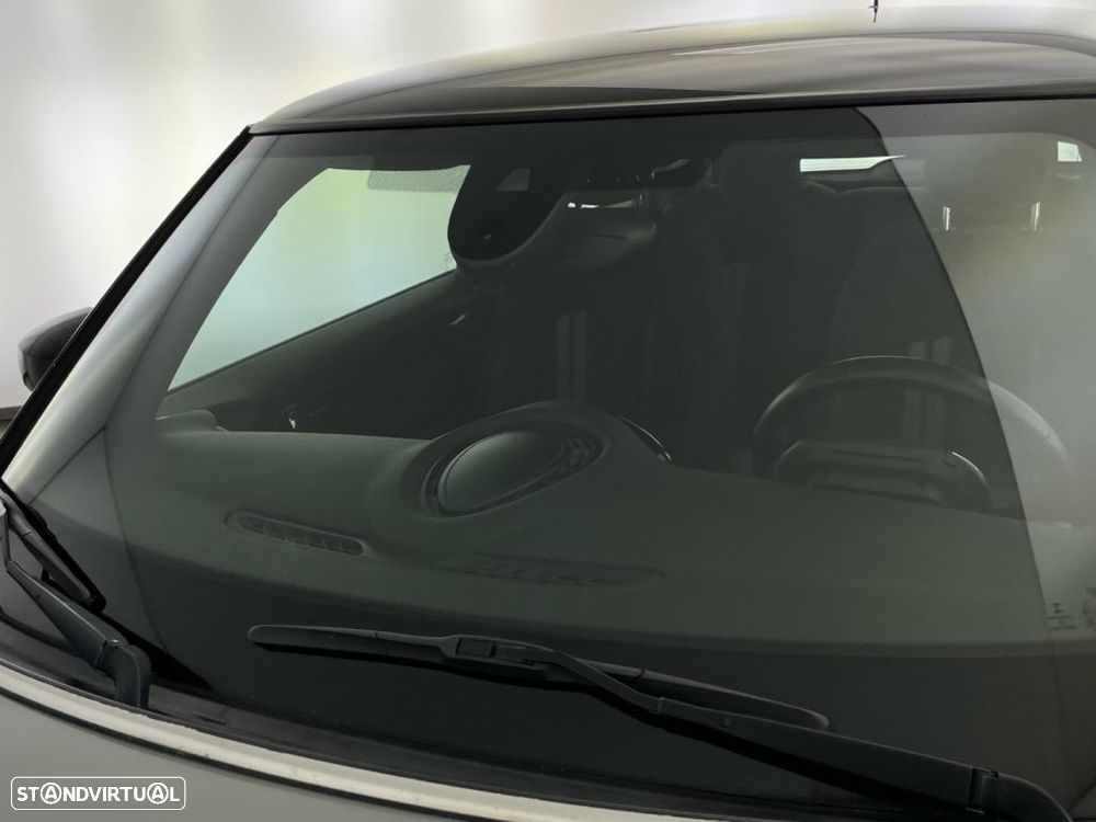 MINI 3 Portas Cooper SE - 19