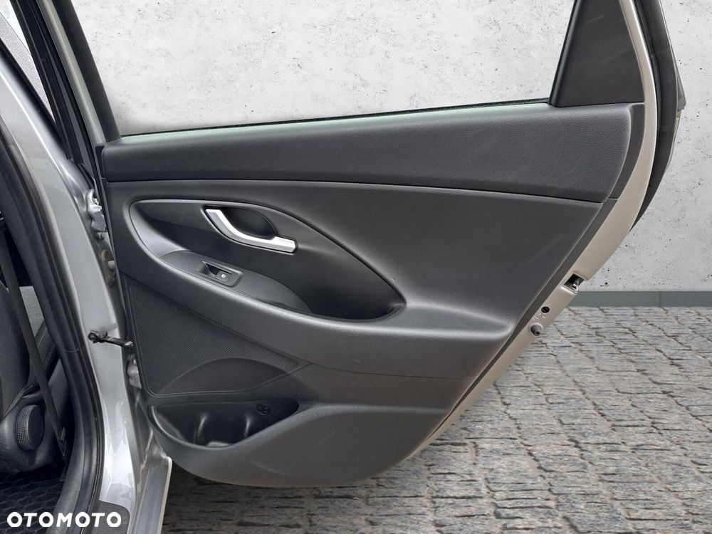 Hyundai i30 1.5 DPI Smart - 37