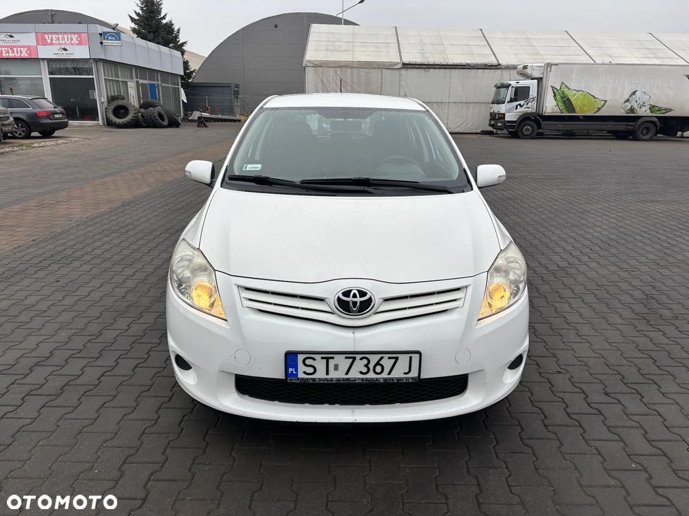 Toyota Auris 1.4 D-4D Luna EU5 - 8