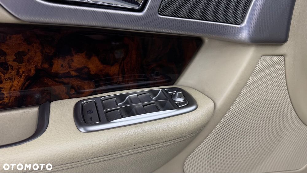 Jaguar XF 3.0 V6 D Premium Luxury - 6