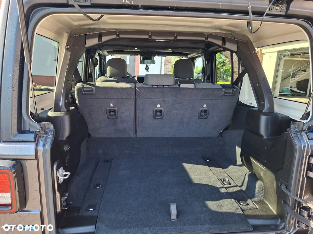 Jeep Wrangler 2.0 4xe Plug-In Hybrid Hardtop Sahara - 11