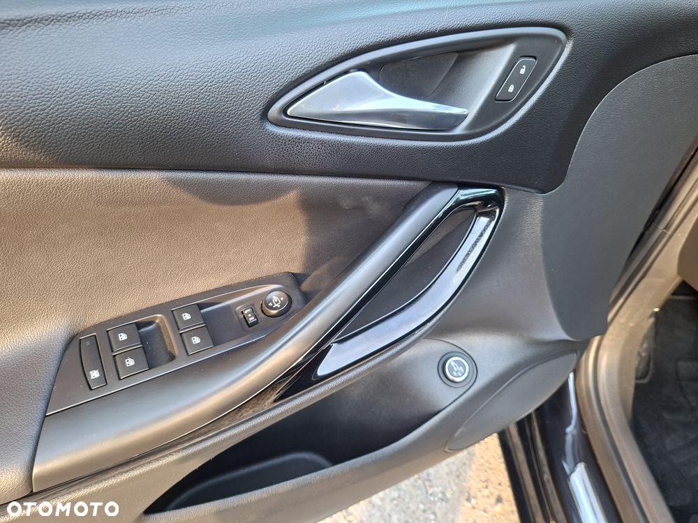 Opel Astra 1.6 BiTurbo CDTI Start/Stop Active - 9