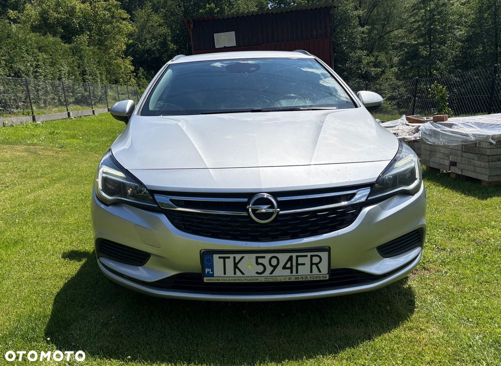 Opel Astra 1.6 CDTI Sport - 2