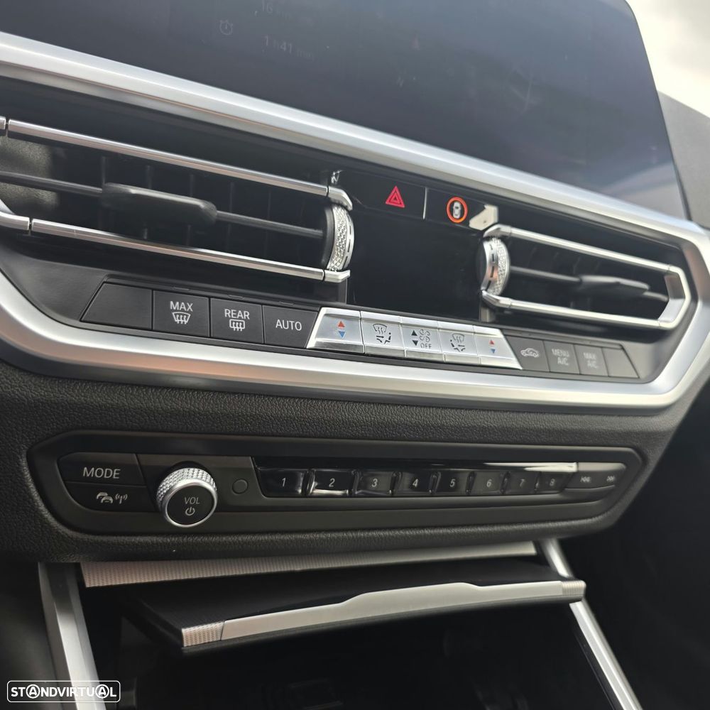 BMW 320 d Line Sport Auto - 24