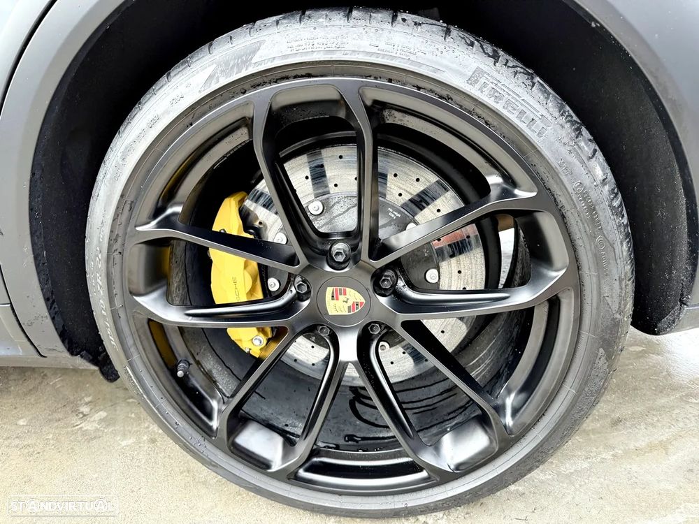 Porsche Cayenne Coupé Turbo - 57